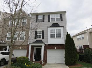 9687 Walkers Glen Dr, Concord, NC 28027