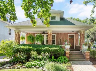 414 N Catherine Ave, La Grange Park, IL 60526