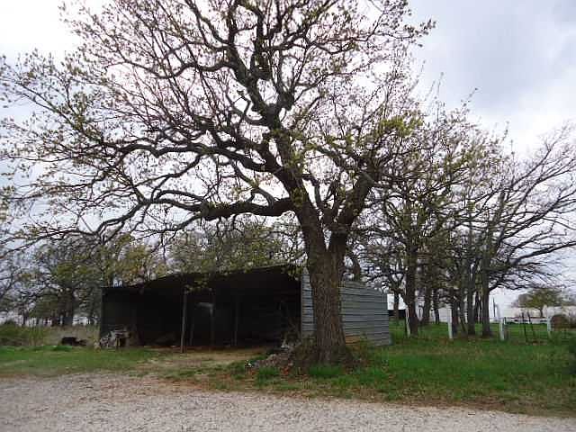 2nd image of 105709 S 3343rd Rd