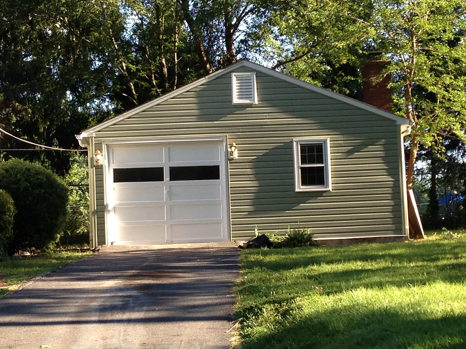 4 bed, 1250 sqft, $3,090 — Photo 2