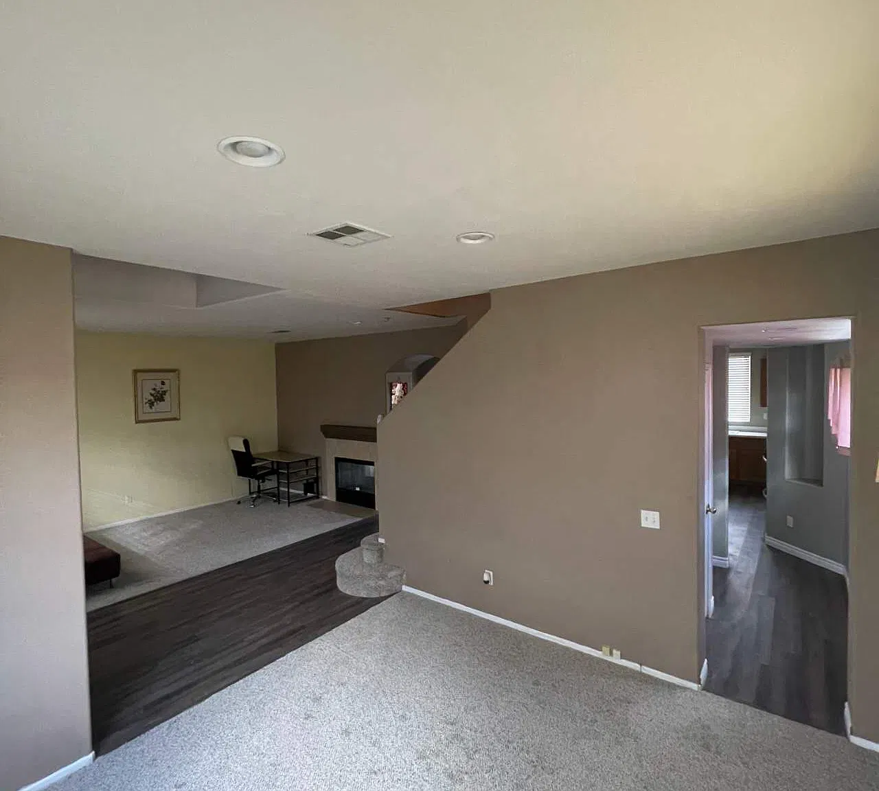 5 bed, 2788 sqft, $2,950 — Photo 3