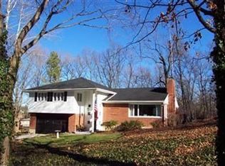 222 Acorn Dr, Dayton, OH 45419