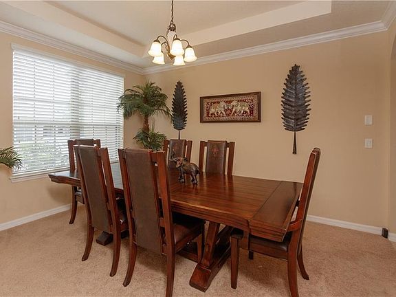 3rd image of 933 Sherbourne Cir