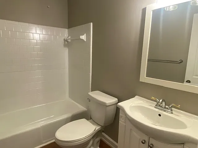 240 Brandenburgh Cir #1 — Photo 13