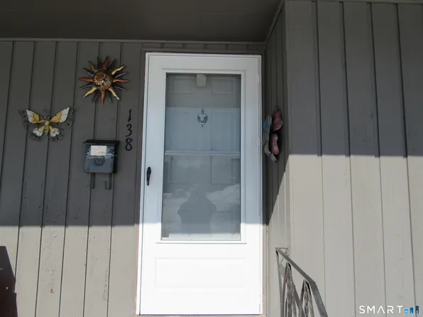 138 Williamstown Court #138, Newington, CT 06111