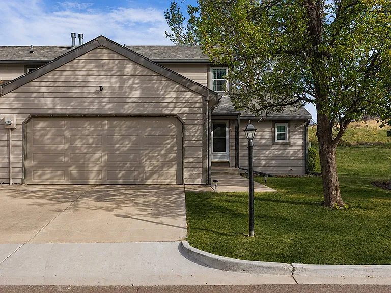 108 Cobblestone Dr — Photo 8