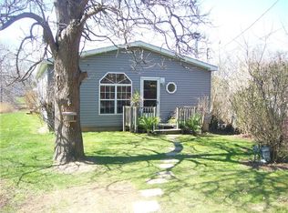 1168 Charles St, Monaca, PA 15061