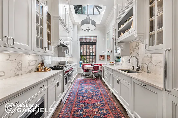 Sold by Leslie J. Garfield | media 5