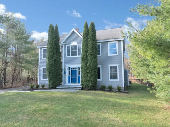 24 Channel Cove Drive, Kennebunk, ME 04043