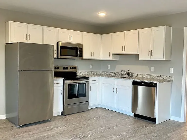 Fountain Brook Apartments — Photo 1