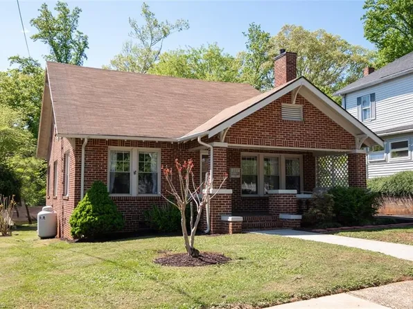 327 Gwyn Ave, Elkin, NC 28621