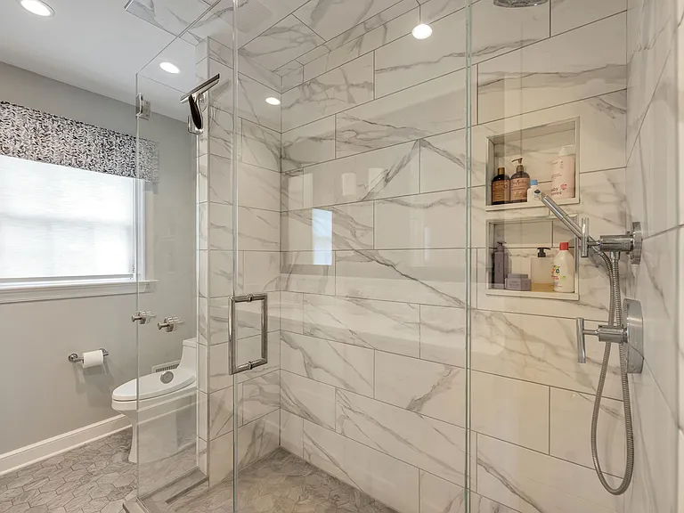 496 Lincoln Ave — Photo 25