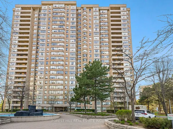 30 Malta Ave #2004, Brampton, ON L6Y 4S5
