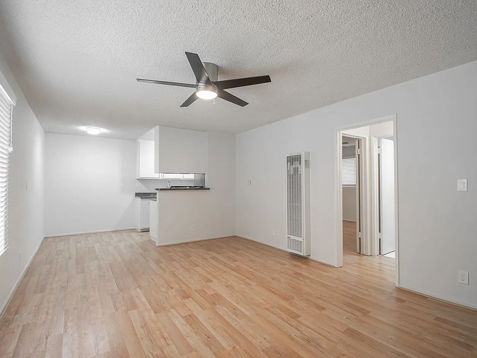 1st image of 724 Machado Dr #728