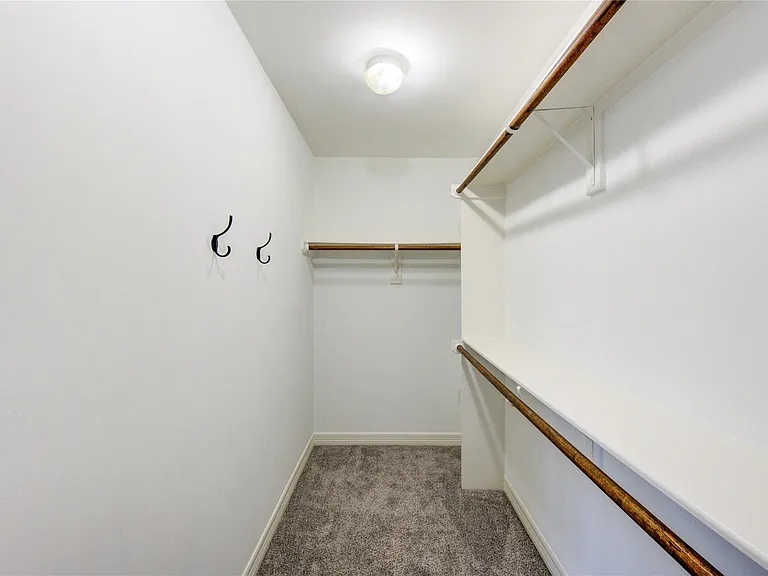 4340 Lake Walk Ct — Photo 26
