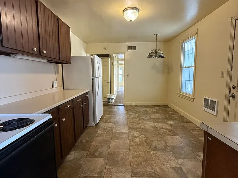 36 N Catherine St #1 — Photo 1