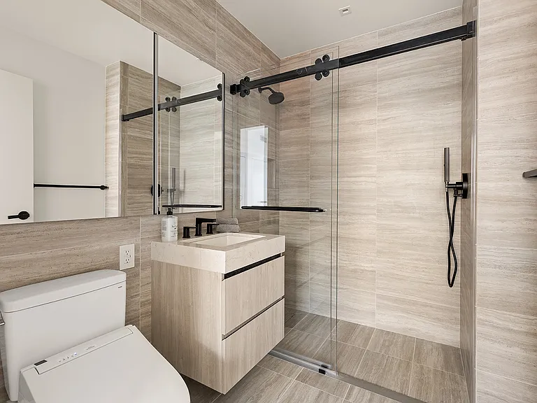 11 Essex St #3 — Photo 10
