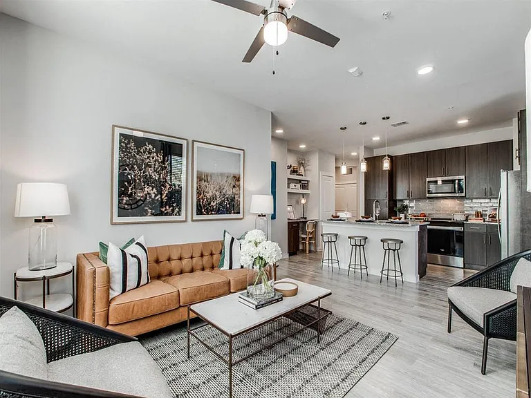 The Gregory Apartments — Photo 9