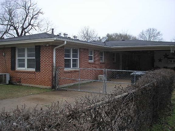 3rd image of 1101 Willard Dr