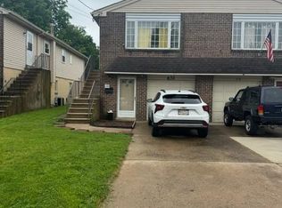632 Knorr St, Philadelphia, PA 19111