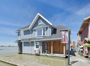 3473 River Rd W #9, Delta, BC V4K5E9