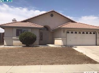 1118 E Sutter Ave, Earlimart, CA 93219
