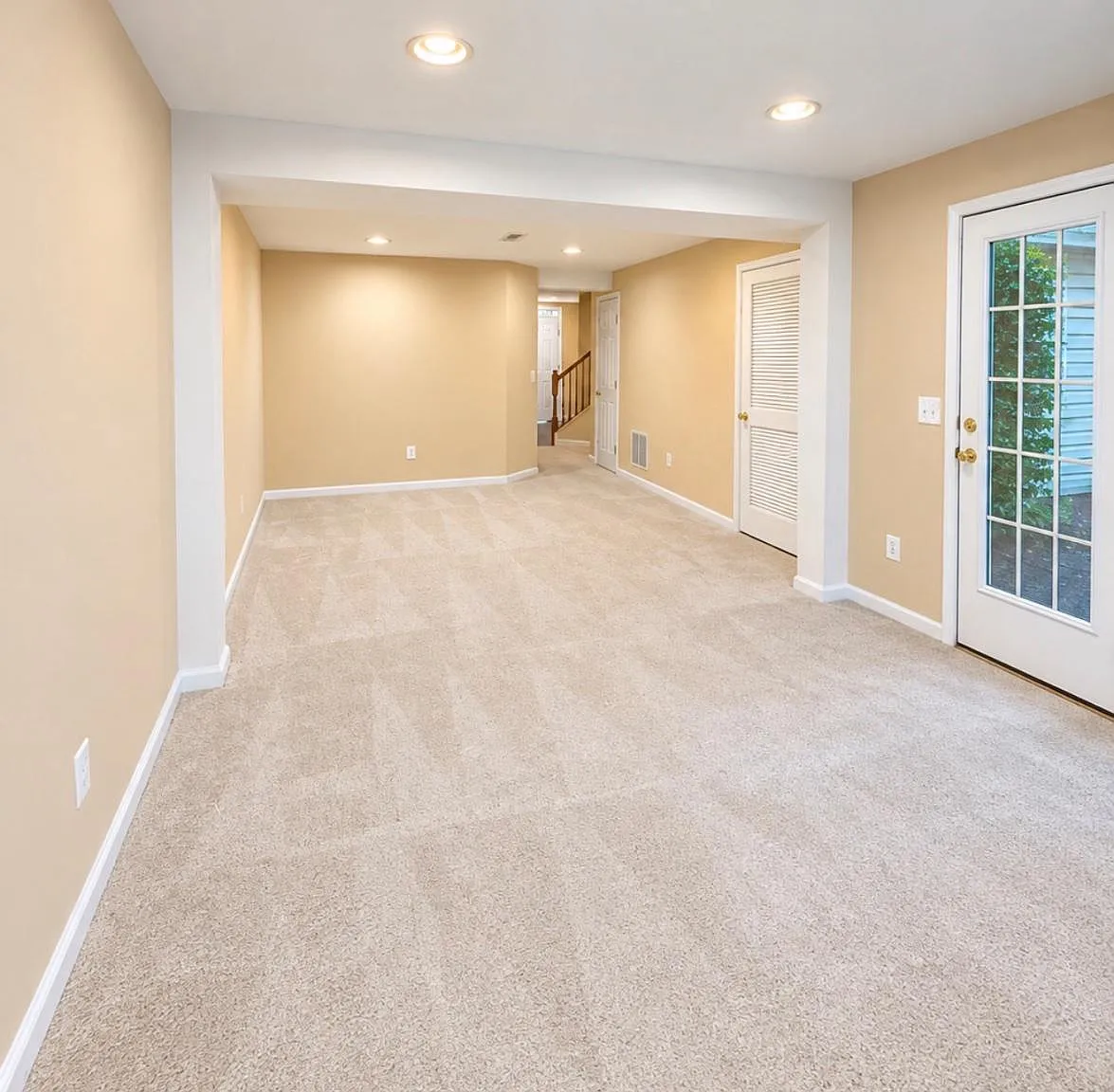 3 bed, 2.5 bath, 2182 sqft, $3,000 — Photo 3
