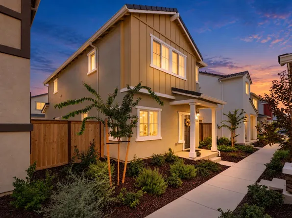 9025 Sausalito Ln, Roseville, CA 95747
