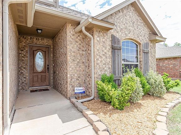 4th image of 3804 Millers Creek Ln