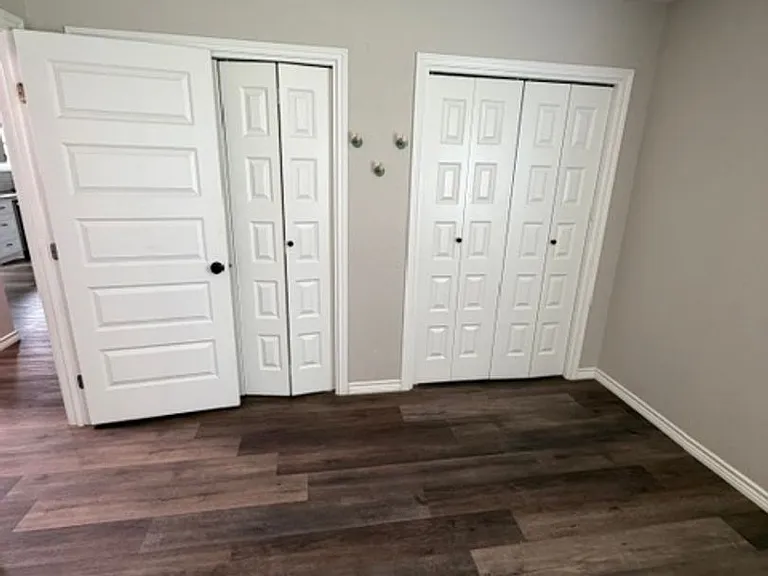 1311 Manor Dr — Photo 11