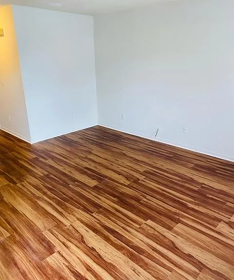 105 Toby Cir #8A — Photo 4