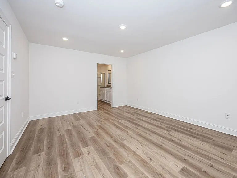 3711 Olivia Dr — Photo 30