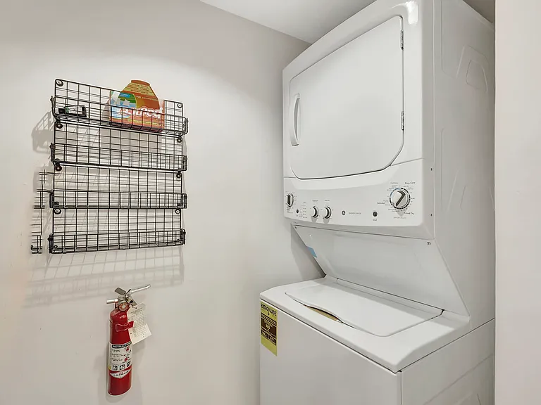 264 NE Edgewater Dr — Photo 25