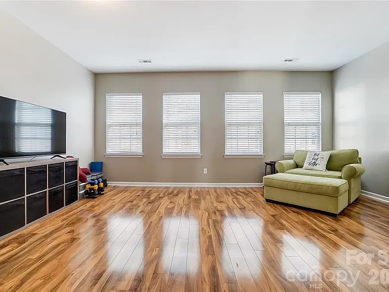 2029 Kegsworth Dr — Photo 14