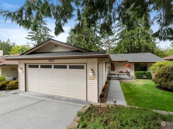 24723 12th Avenue S, Des Moines, WA 98198