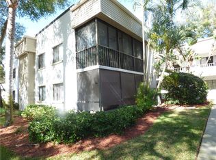 2375 Fox Chase Blvd APT 241, Palm Harbor, FL 34683