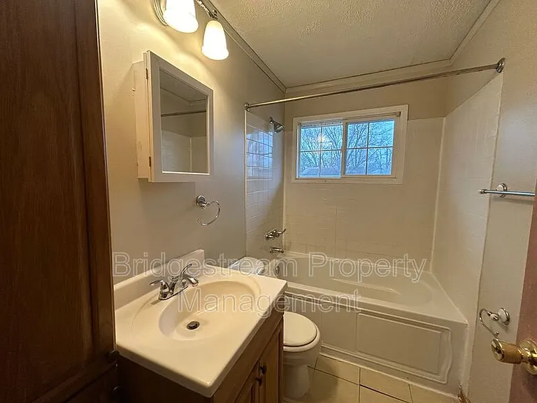 2937 Prentice Dr — Photo 7