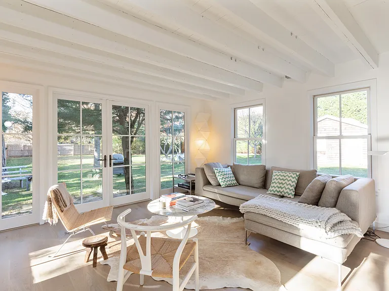 137 Accabonac Rd — Photo 8