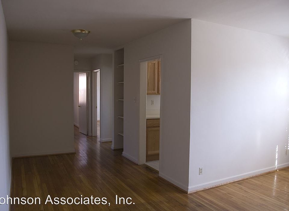 2nd image of 4705 20th Rd N APT 8