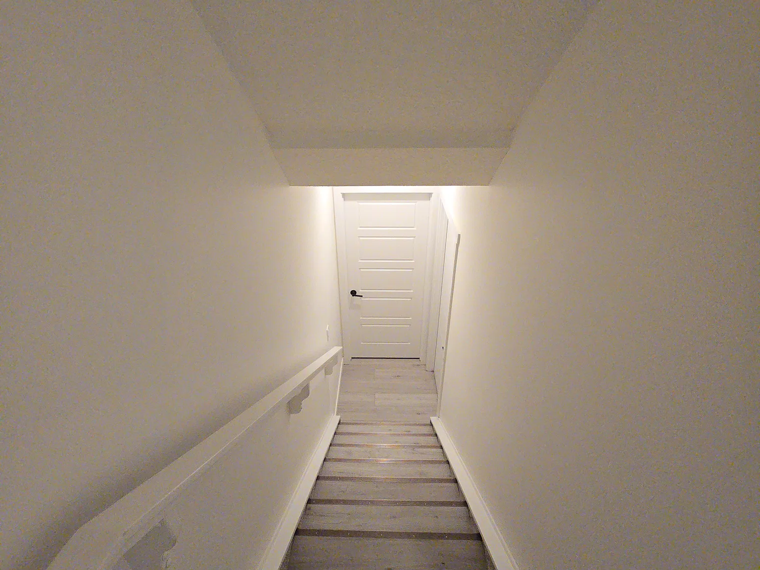 601 Corner Meadows Way NE - Unit B — Photo 2