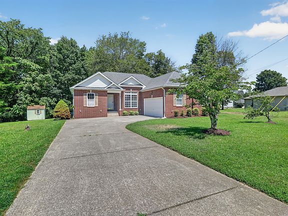 3rd image of 253 Oak Point Ln
