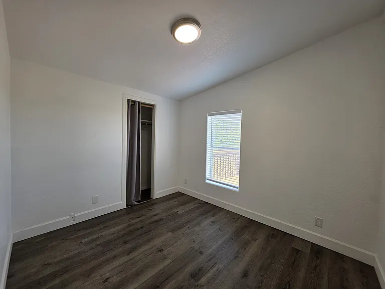 8082 Well Rd — Photo 9