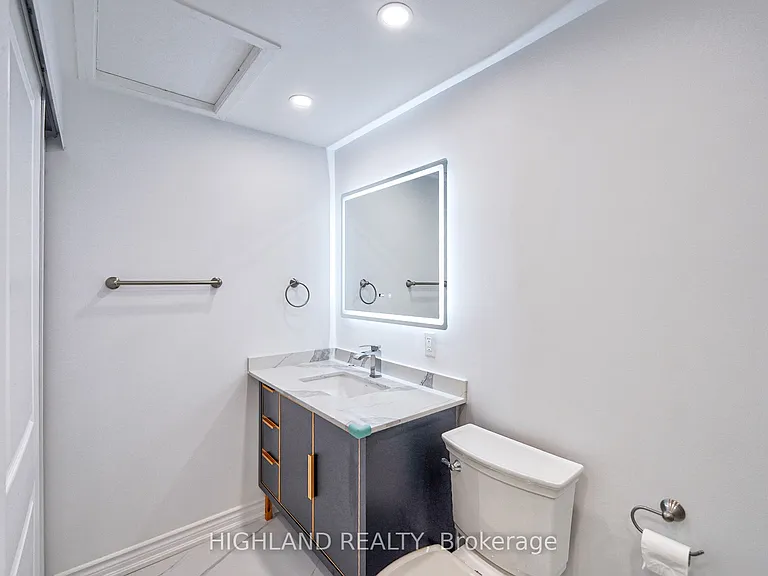 6455 Tisler Cres — Photo 27