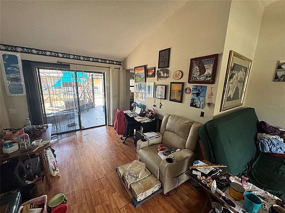 4th image of 7631 Shapleigh Dr