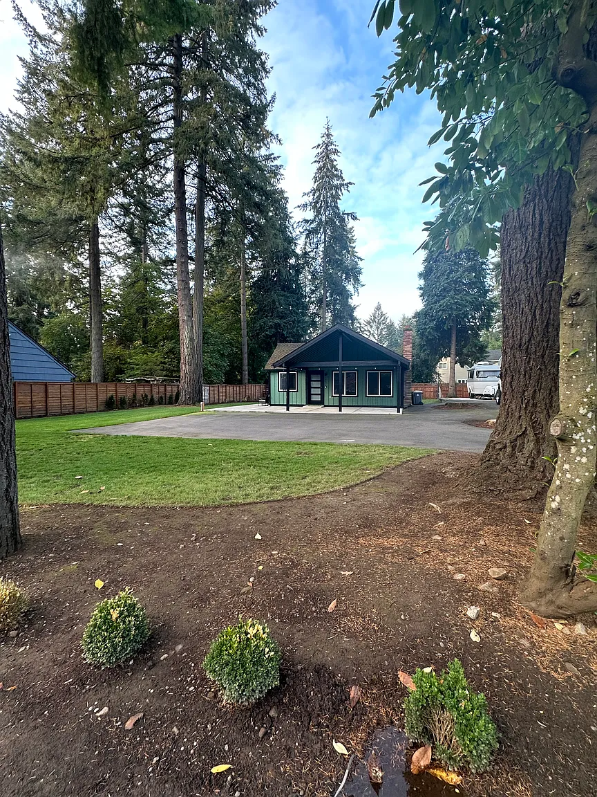 16491 SW Lake Forest Blvd photo 1