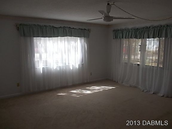 3rd image of 101 Hickory Ln