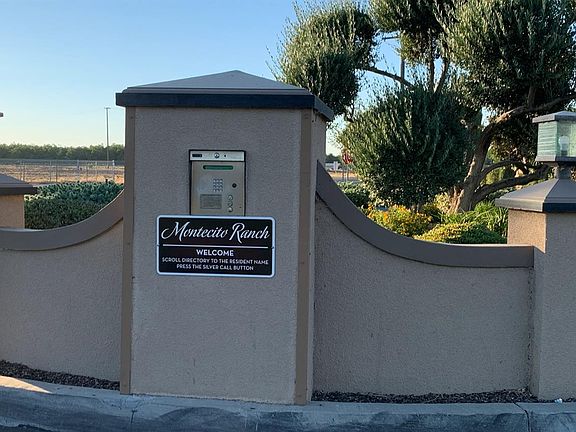 5th image of 13923 Francisco Dr