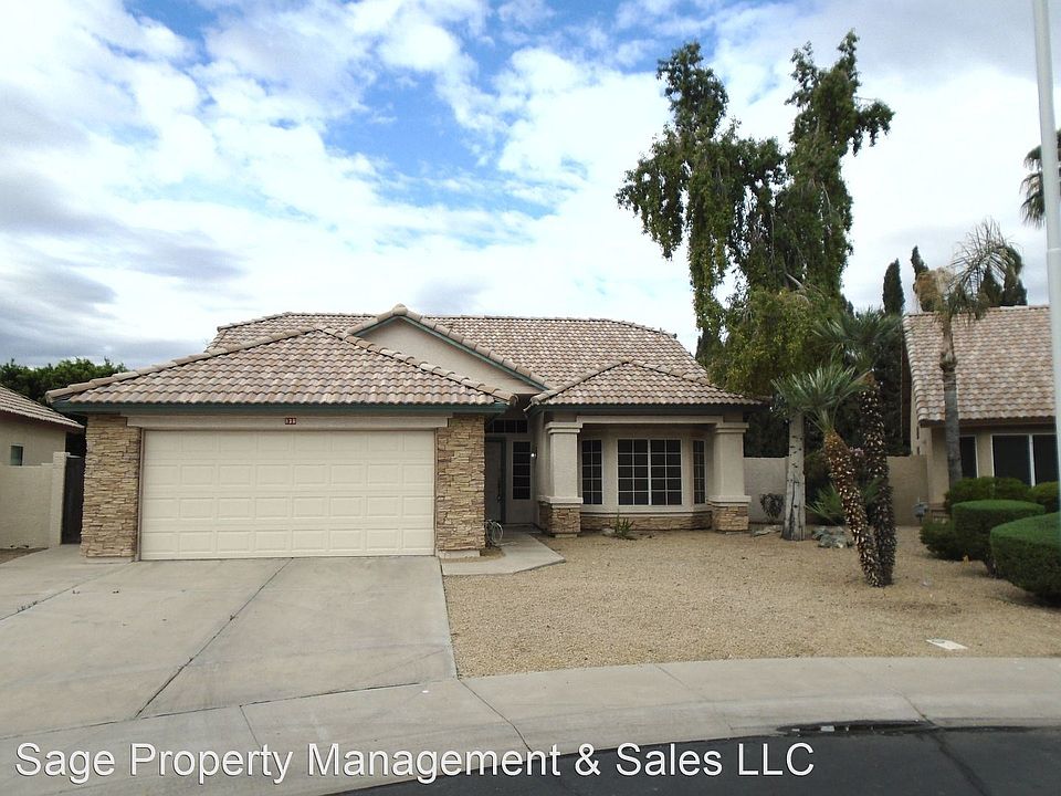 1st image of 830 N Granada Dr
