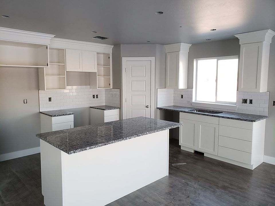 2nd image of 3003 Cross Ln