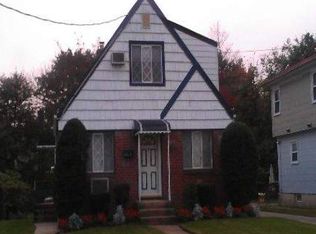 12044 196th St, Saint Albans, NY 11412